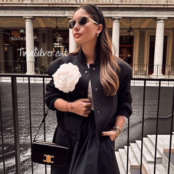 BLOGGER'S Zara Flower Clip NWT - Picture 7 of 15